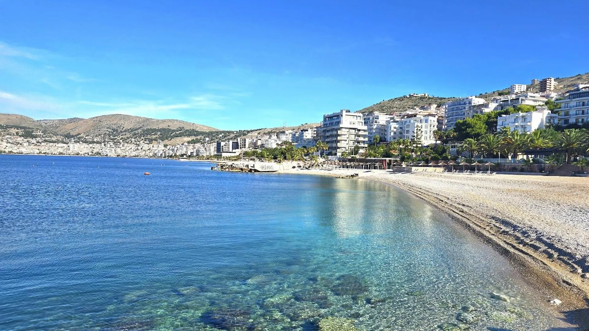 Bright & Airy Apartment With Stunning Views Saranda Albanie