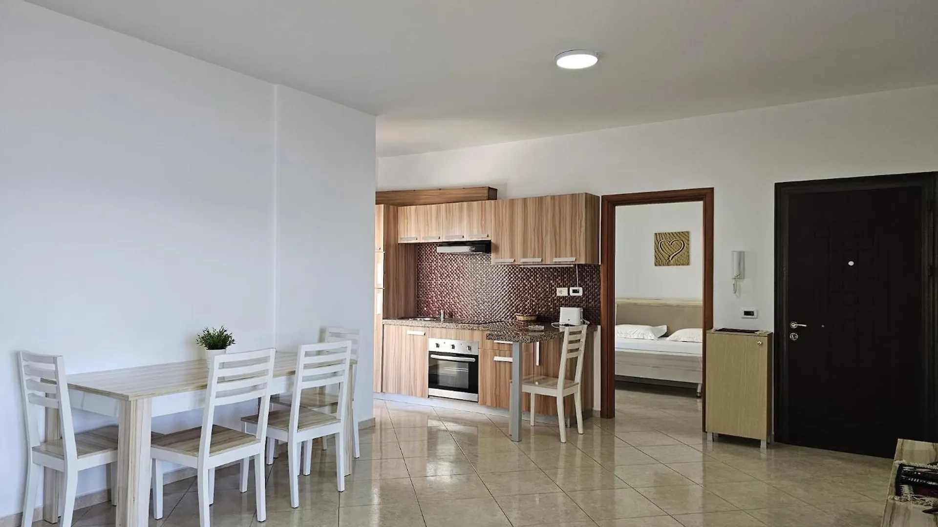 Bright & Airy Apartment With Stunning Views Saranda 0*,  Albanie